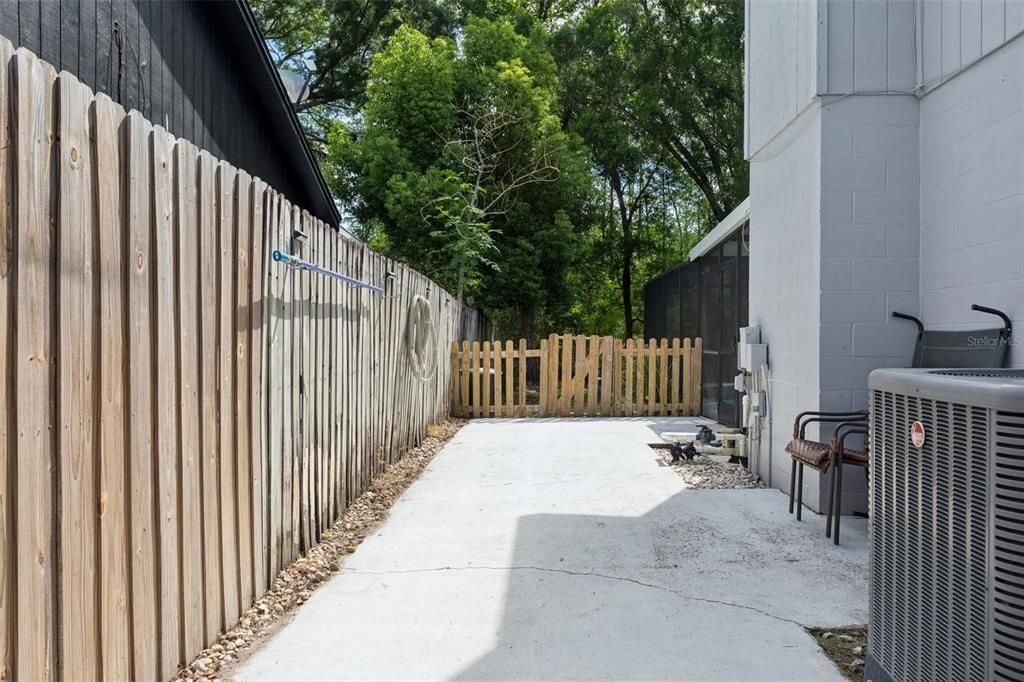 Active With Contract: $495,000 (4 beds, 2 baths, 1793 Square Feet)