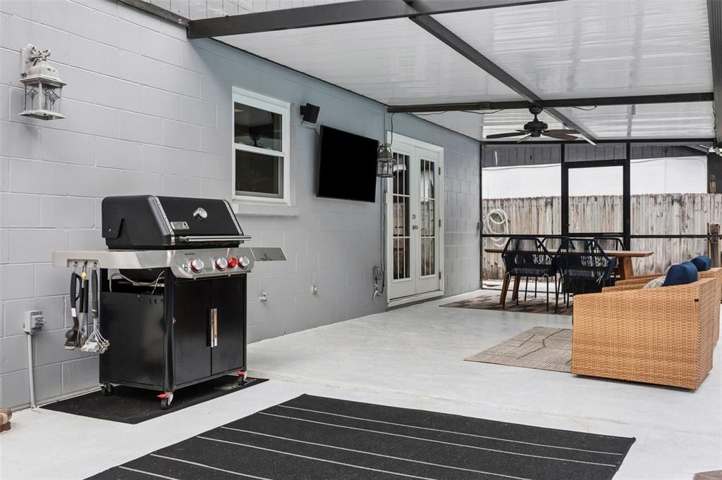 Active With Contract: $495,000 (4 beds, 2 baths, 1793 Square Feet)
