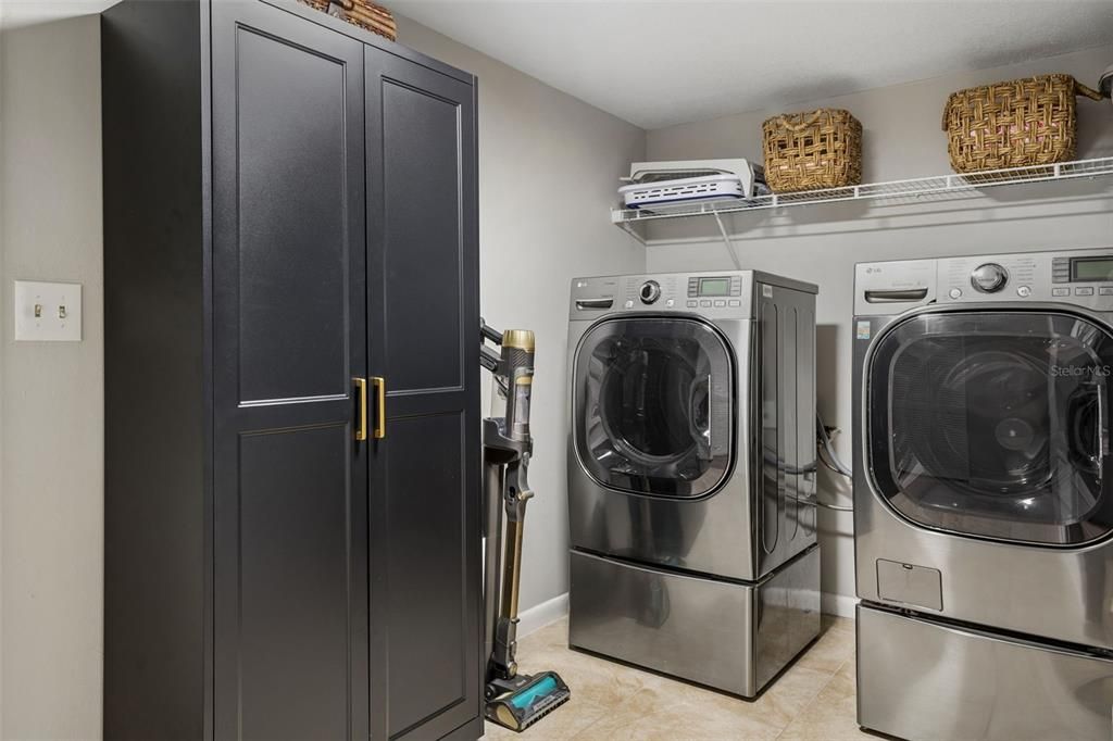 Active With Contract: $495,000 (4 beds, 2 baths, 1793 Square Feet)