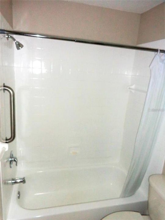 В аренду: $1,650 (2 спален, 1 ванн, 925 Квадратных фут)