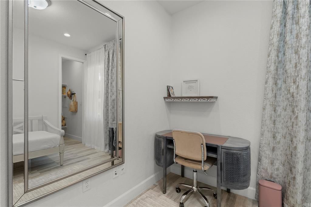 Activo con contrato: $389,000 (3 camas, 2 baños, 1555 Pies cuadrados)