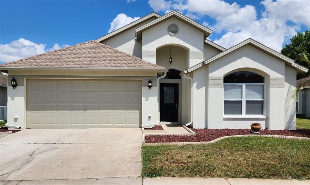 For Sale: $469,000 (4 beds, 2 baths, 2080 Square Feet)