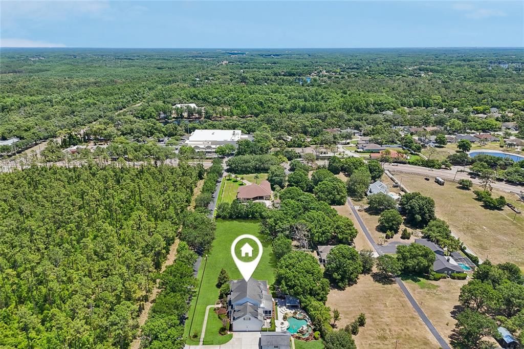 Activo con contrato: $2,599,000 (7 camas, 6 baños, 8047 Pies cuadrados)