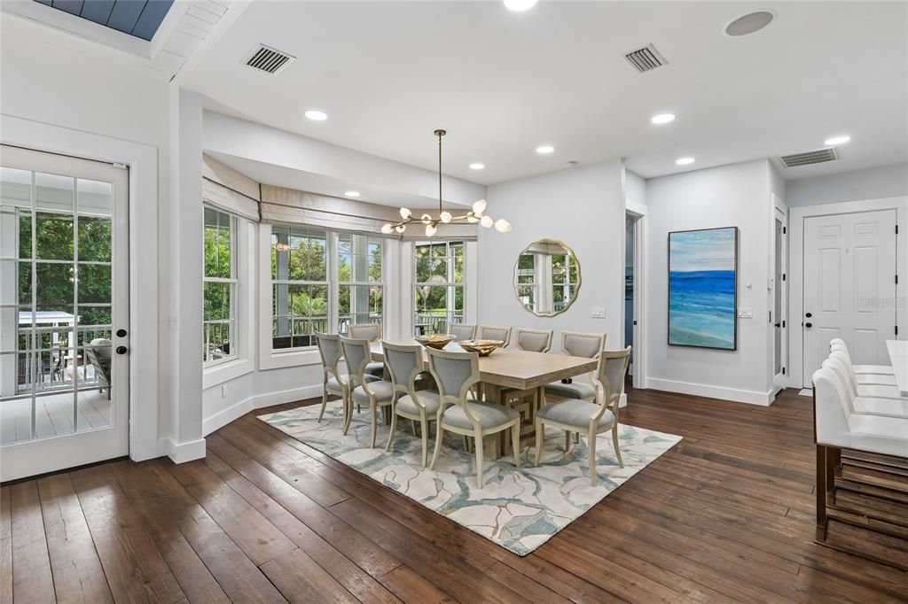 Activo con contrato: $2,599,000 (7 camas, 6 baños, 8047 Pies cuadrados)