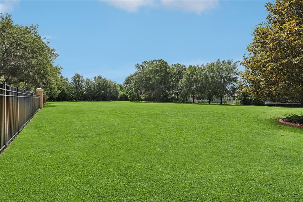 Activo con contrato: $2,599,000 (7 camas, 6 baños, 8047 Pies cuadrados)