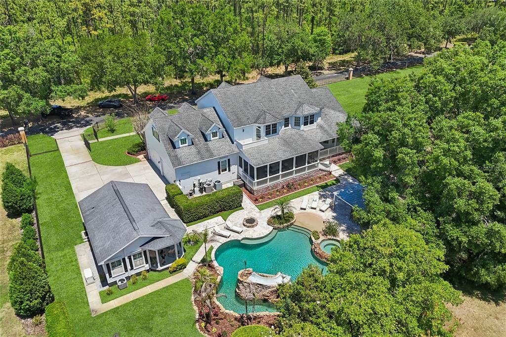 Activo con contrato: $2,599,000 (7 camas, 6 baños, 8047 Pies cuadrados)