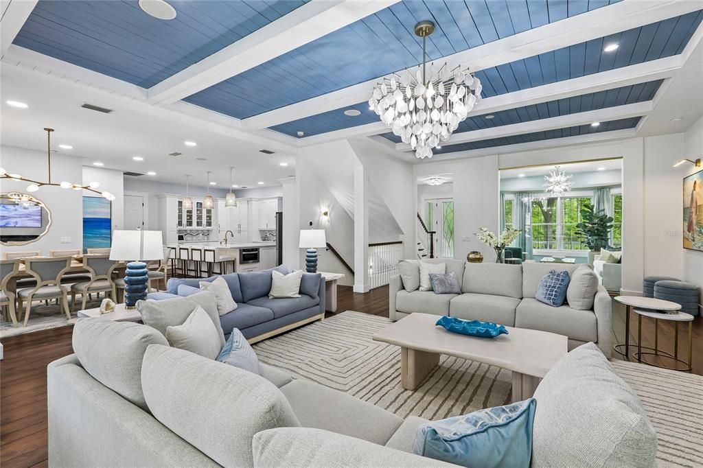 Activo con contrato: $2,599,000 (7 camas, 6 baños, 8047 Pies cuadrados)