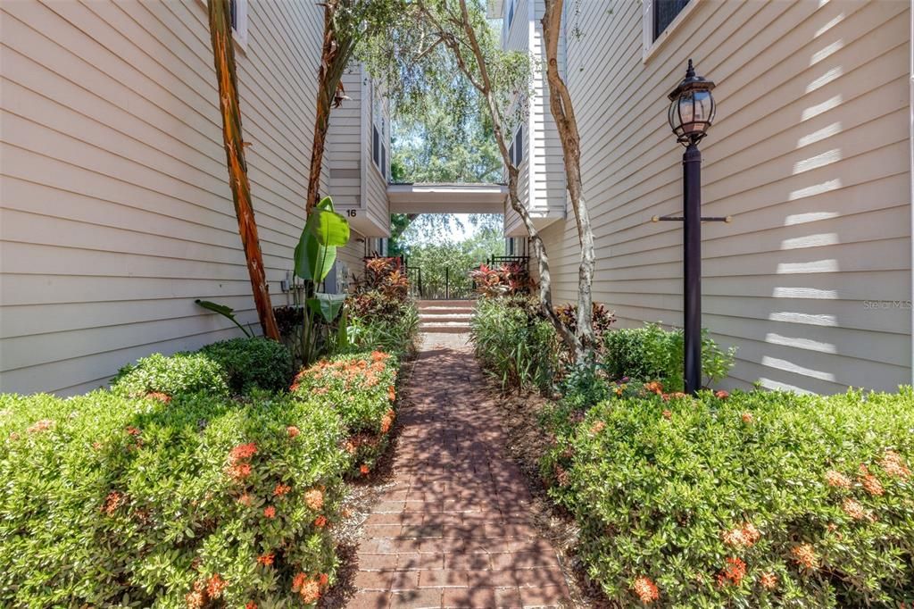 For Sale: $649,000 (3 beds, 3 baths, 1930 Square Feet)