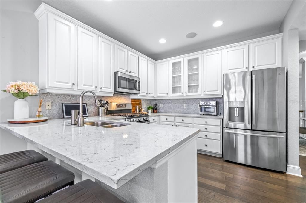 For Sale: $649,000 (3 beds, 3 baths, 1930 Square Feet)