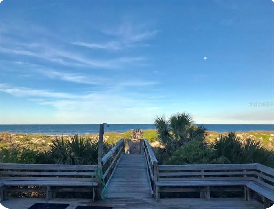 For Sale: $265,000 (2 beds, 2 baths, 1004 Square Feet)