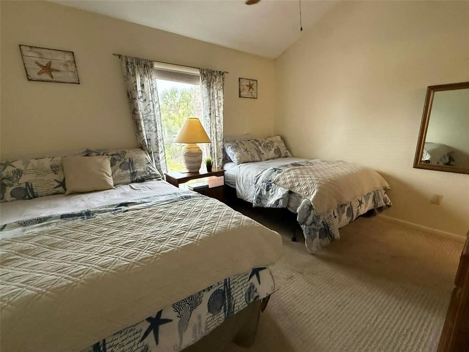 For Sale: $265,000 (2 beds, 2 baths, 1004 Square Feet)