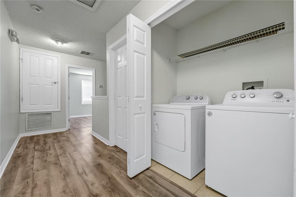 For Sale: $269,000 (3 beds, 3 baths, 1362 Square Feet)