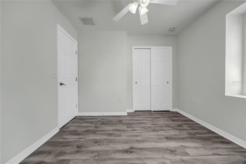 For Sale: $269,000 (3 beds, 3 baths, 1362 Square Feet)
