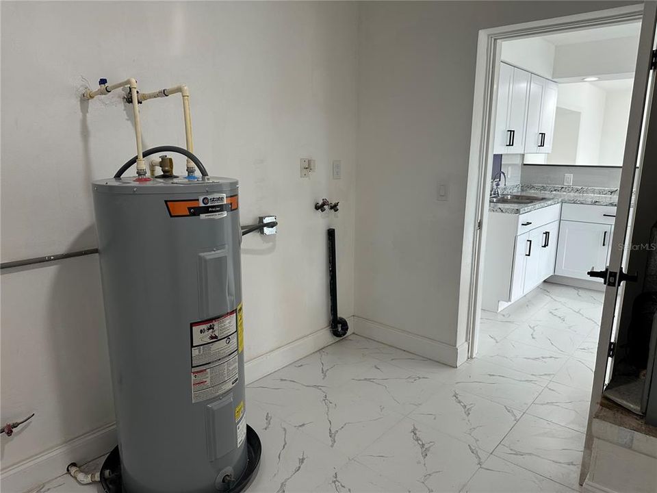En Venta: $229,990 (3 camas, 2 baños, 1170 Pies cuadrados)