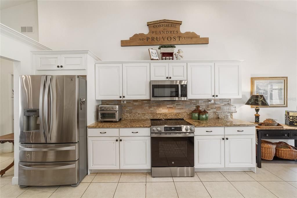 For Sale: $595,000 (4 beds, 3 baths, 2318 Square Feet)