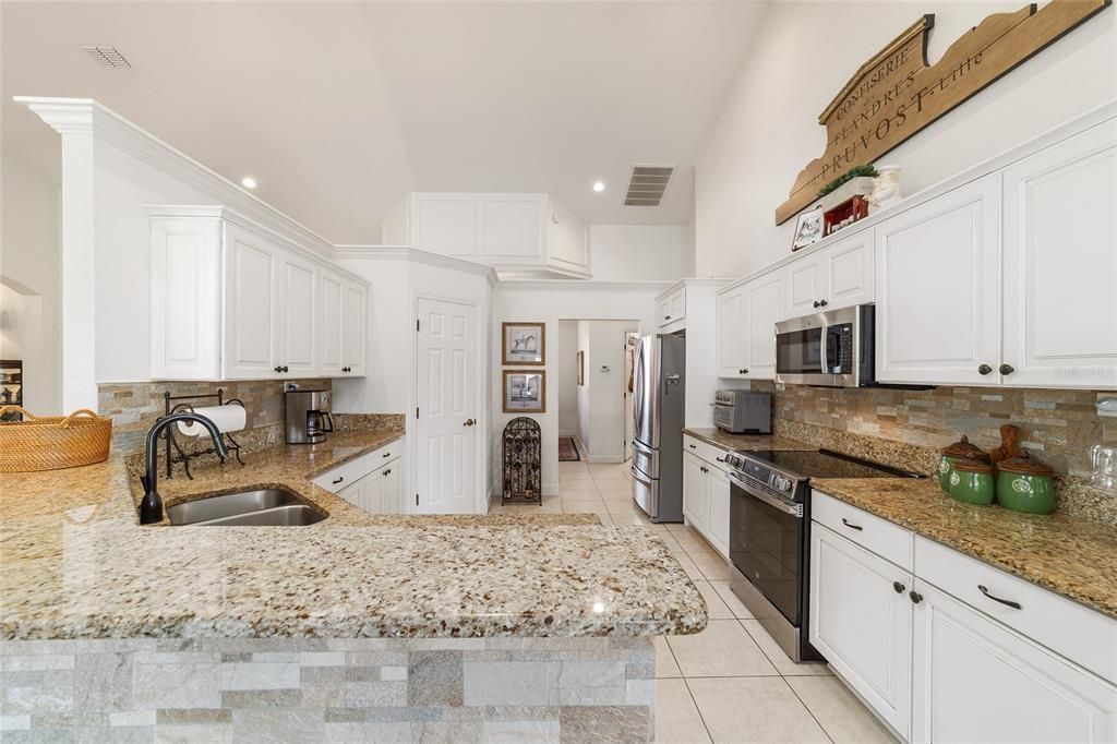For Sale: $595,000 (4 beds, 3 baths, 2318 Square Feet)