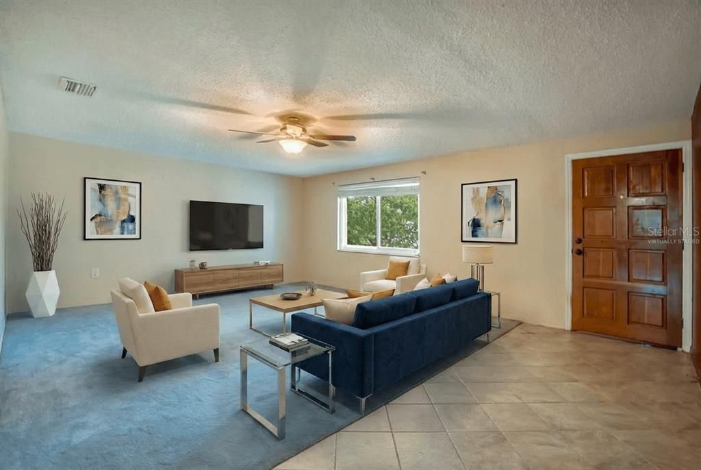 Activo con contrato: $370,800 (3 camas, 2 baños, 1676 Pies cuadrados)