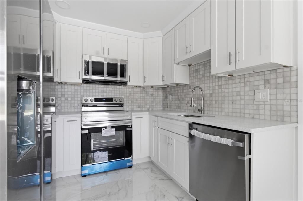 En Venta: $295,000 (3 camas, 2 baños, 1134 Pies cuadrados)