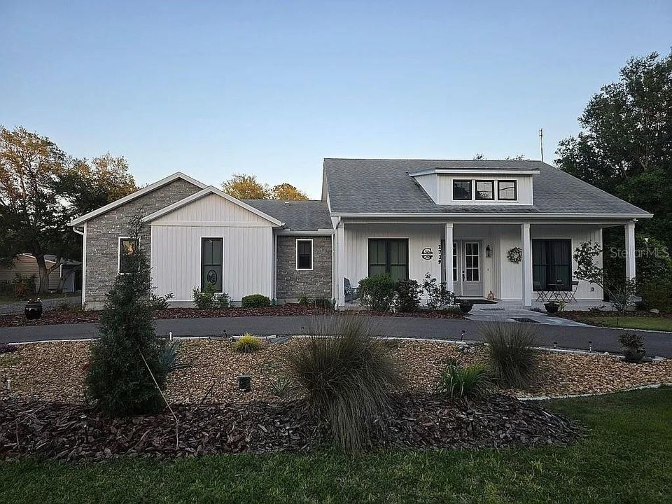 For Sale: $929,000 (3 beds, 2 baths, 3769 Square Feet)