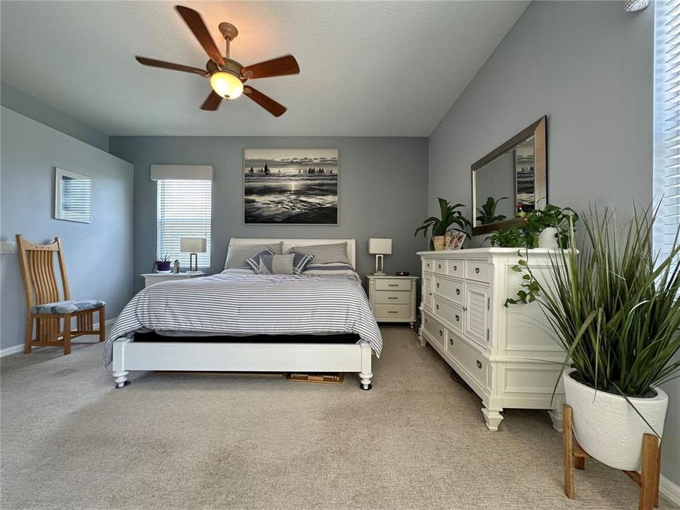Active With Contract: $549,018 (3 beds, 2 baths, 2140 Square Feet)