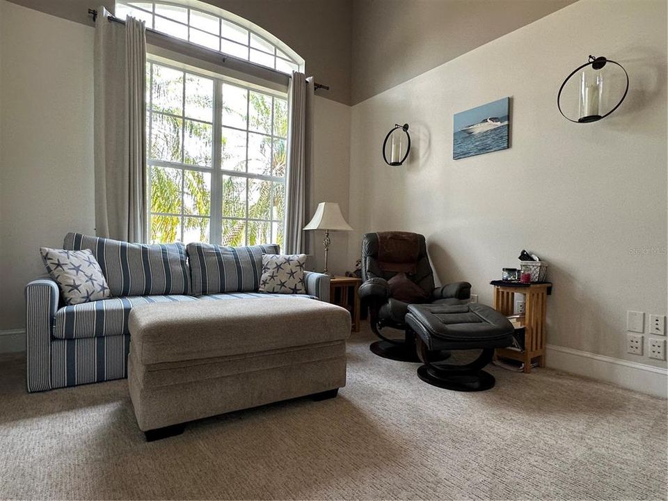 Active With Contract: $549,018 (3 beds, 2 baths, 2140 Square Feet)