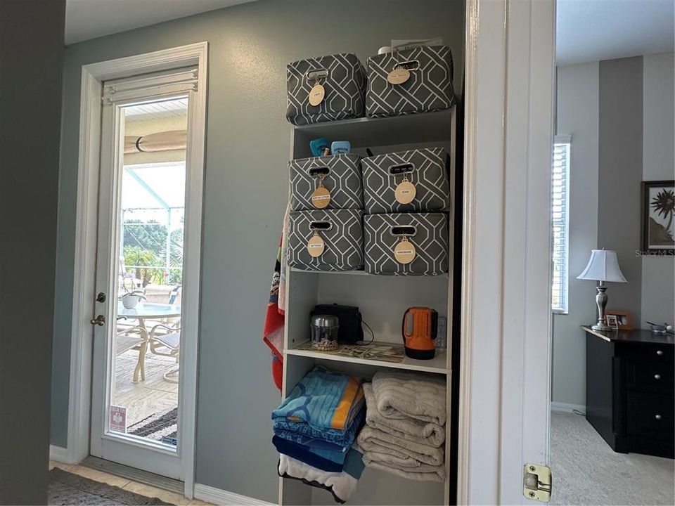 Active With Contract: $549,018 (3 beds, 2 baths, 2140 Square Feet)