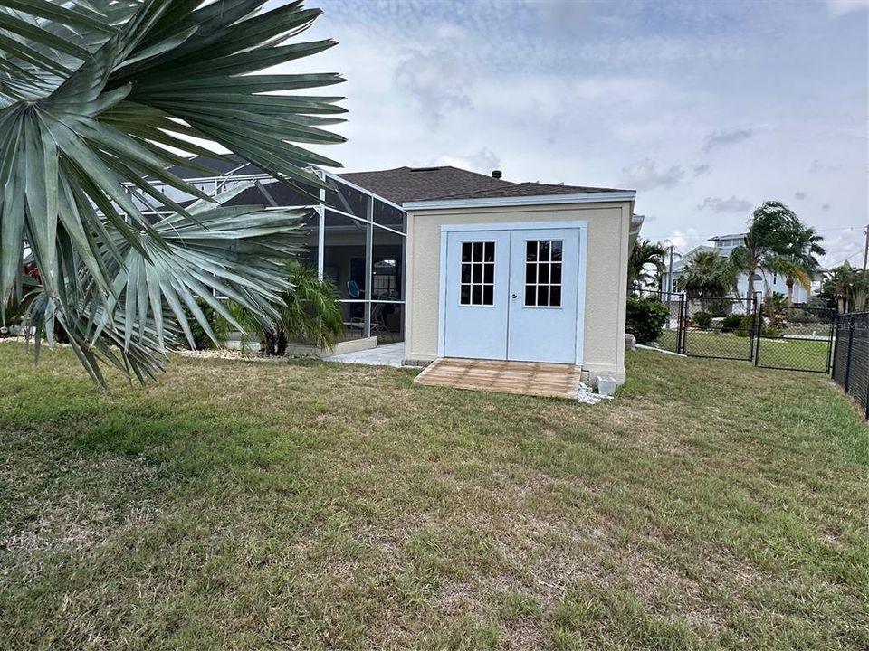 Active With Contract: $549,018 (3 beds, 2 baths, 2140 Square Feet)
