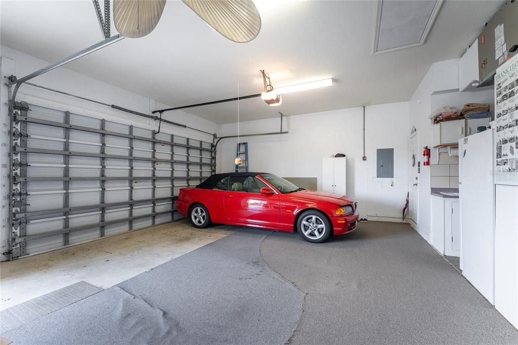 Active With Contract: $549,018 (3 beds, 2 baths, 2140 Square Feet)