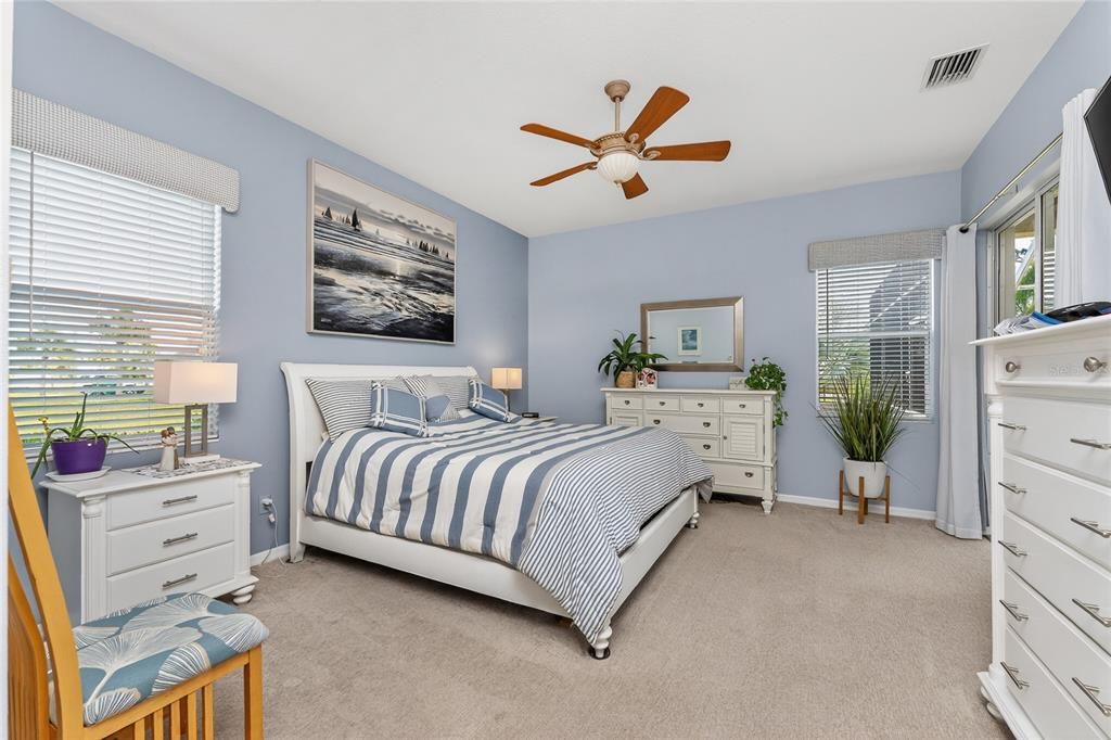 Active With Contract: $549,018 (3 beds, 2 baths, 2140 Square Feet)