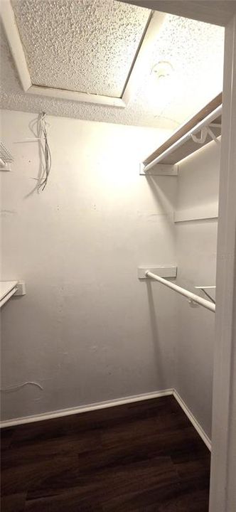 合同活跃: $255,000 (3 贝兹, 2 浴室, 1424 平方英尺)