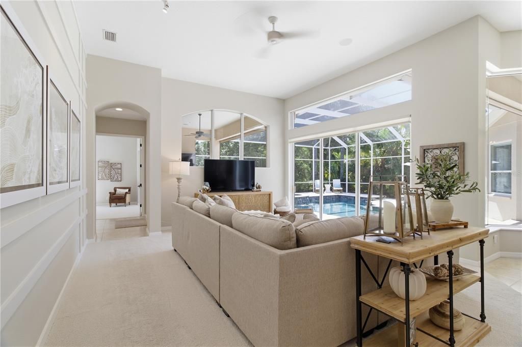 Activo con contrato: $1,350,000 (3 camas, 3 baños, 3370 Pies cuadrados)
