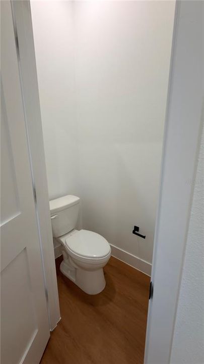 Под контрактом: $1,950 (4 спален, 2 ванн, 1799 Квадратных фут)