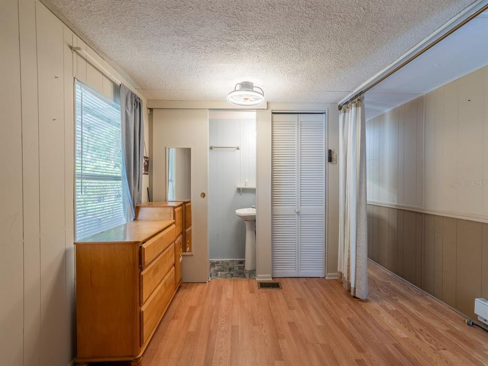 En Venta: $89,500 (2 camas, 1 baños, 912 Pies cuadrados)