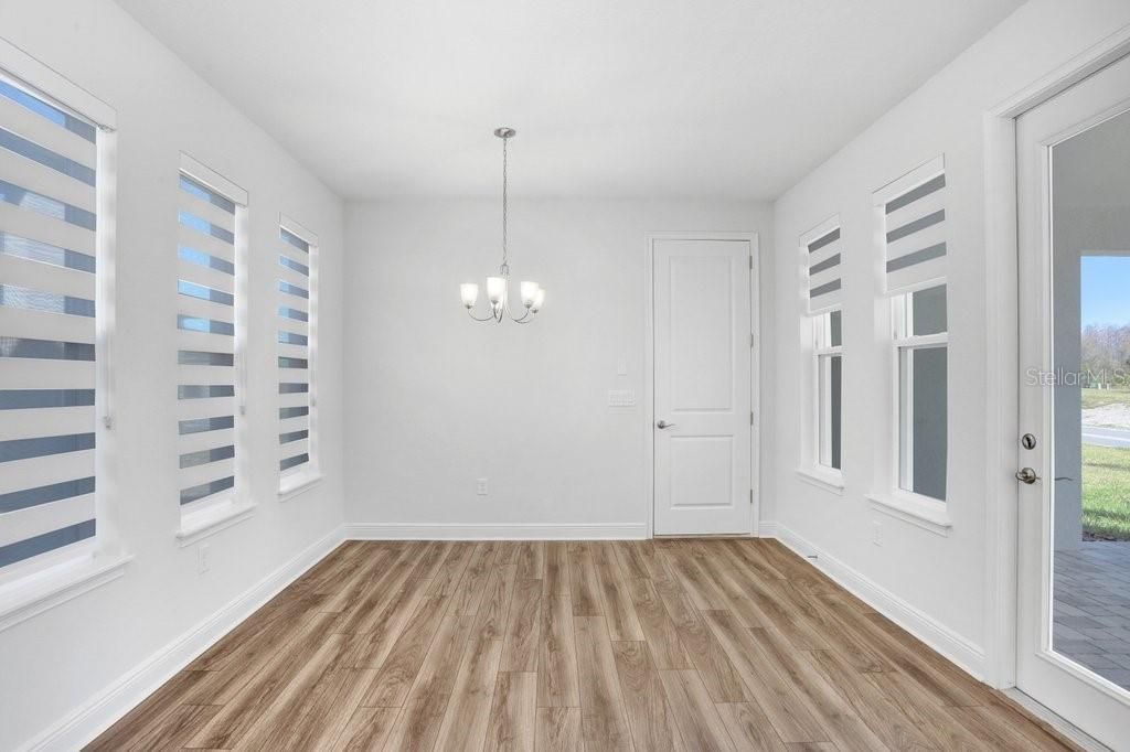 В аренду: $4,100 (5 спален, 4 ванн, 2748 Квадратных фут)