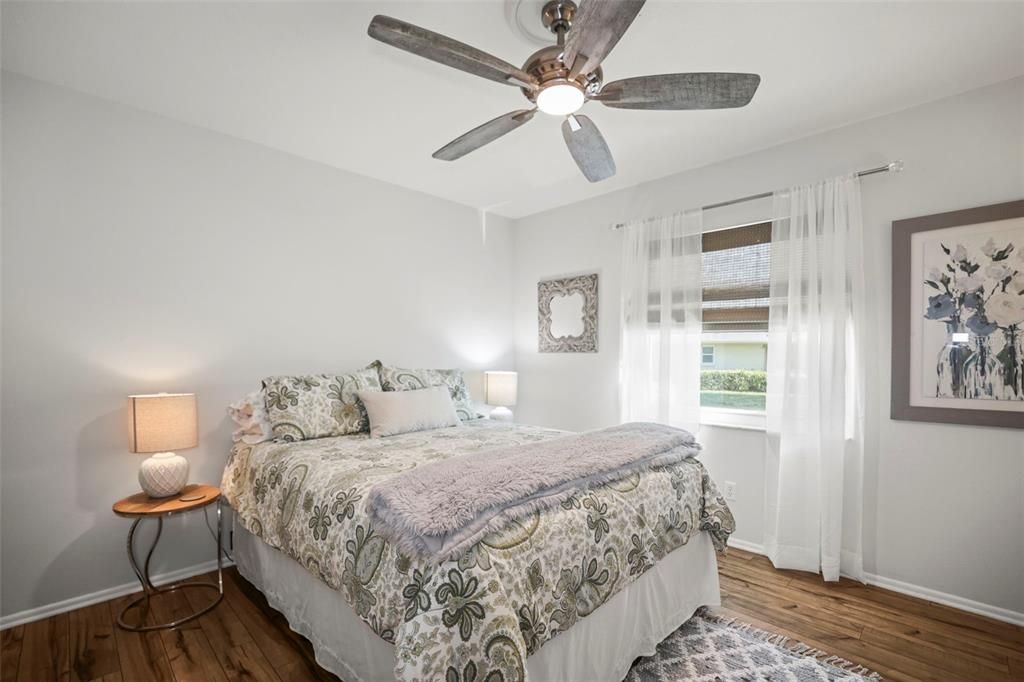 Activo con contrato: $369,000 (2 camas, 2 baños, 1110 Pies cuadrados)