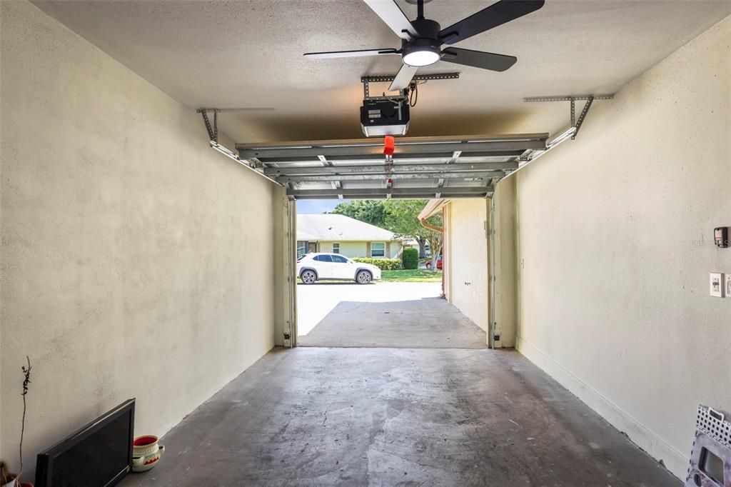 Activo con contrato: $369,000 (2 camas, 2 baños, 1110 Pies cuadrados)
