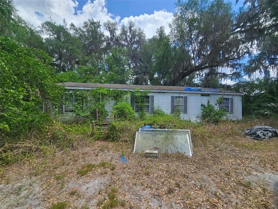 For Sale: $44,002 (3 beds, 2 baths, 1568 Square Feet)