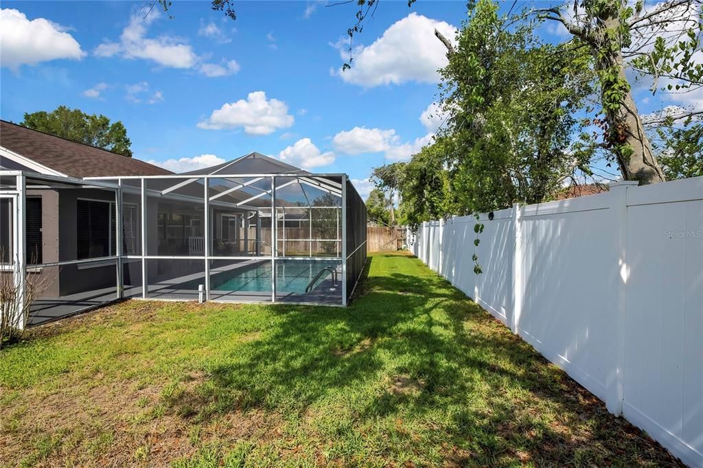 На продажу: $335,000 (3 спален, 2 ванн, 1651 Квадратных фут)