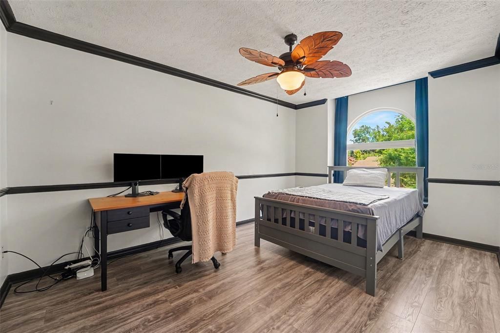 En Venta: $560,000 (4 camas, 2 baños, 2908 Pies cuadrados)