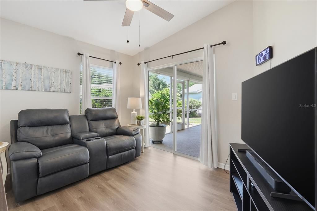 For Sale: $244,500 (3 beds, 2 baths, 1610 Square Feet)