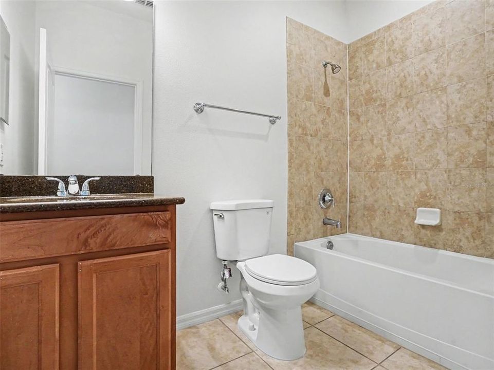 For Sale: $389,900 (4 beds, 2 baths, 2001 Square Feet)