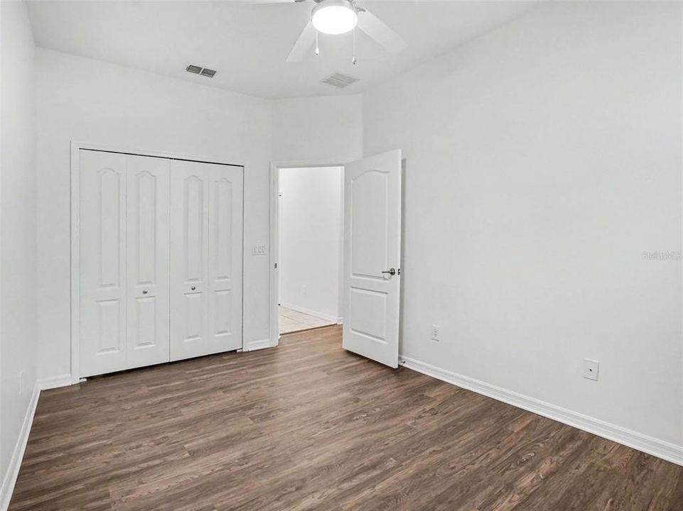 For Sale: $389,900 (4 beds, 2 baths, 2001 Square Feet)