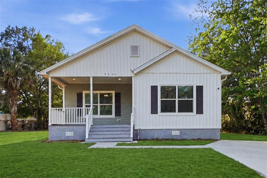 На продажу: $349,900 (4 спален, 2 ванн, 1920 Квадратных фут)