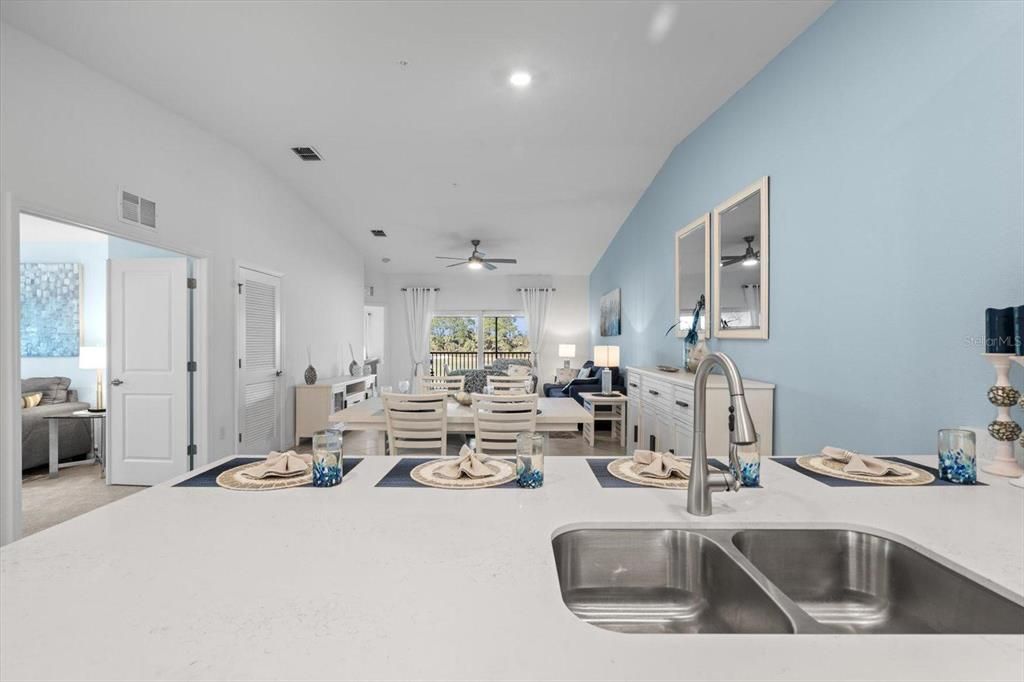 For Rent: $3,200 (2 beds, 2 baths, 1569 Square Feet)