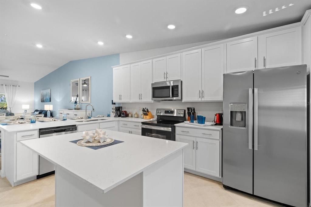 For Rent: $3,200 (2 beds, 2 baths, 1569 Square Feet)