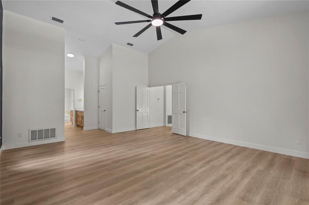 En Venta: $1,224,000 (4 camas, 5 baños, 4371 Pies cuadrados)