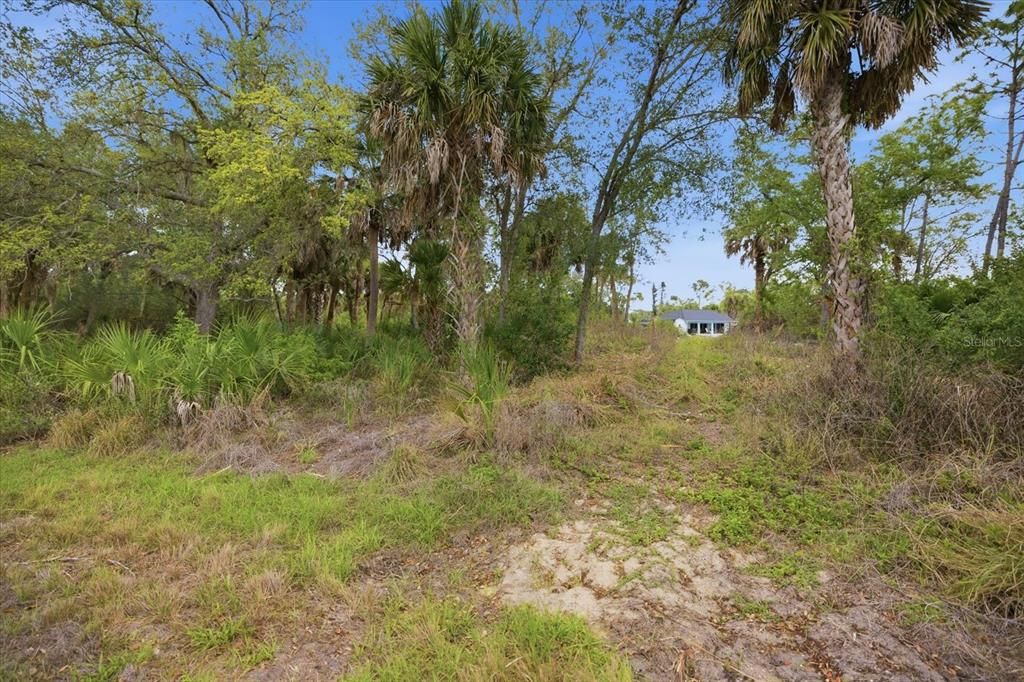 На продажу: $180,000 (0.34 acres)