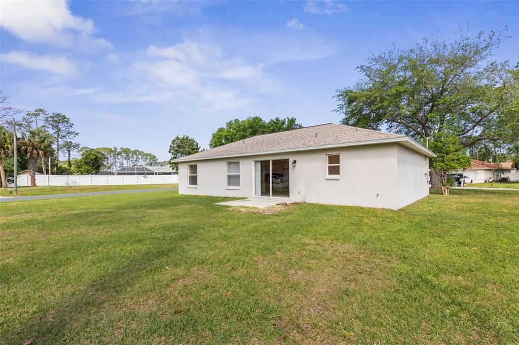 Activo con contrato: $269,000 (3 camas, 2 baños, 1534 Pies cuadrados)