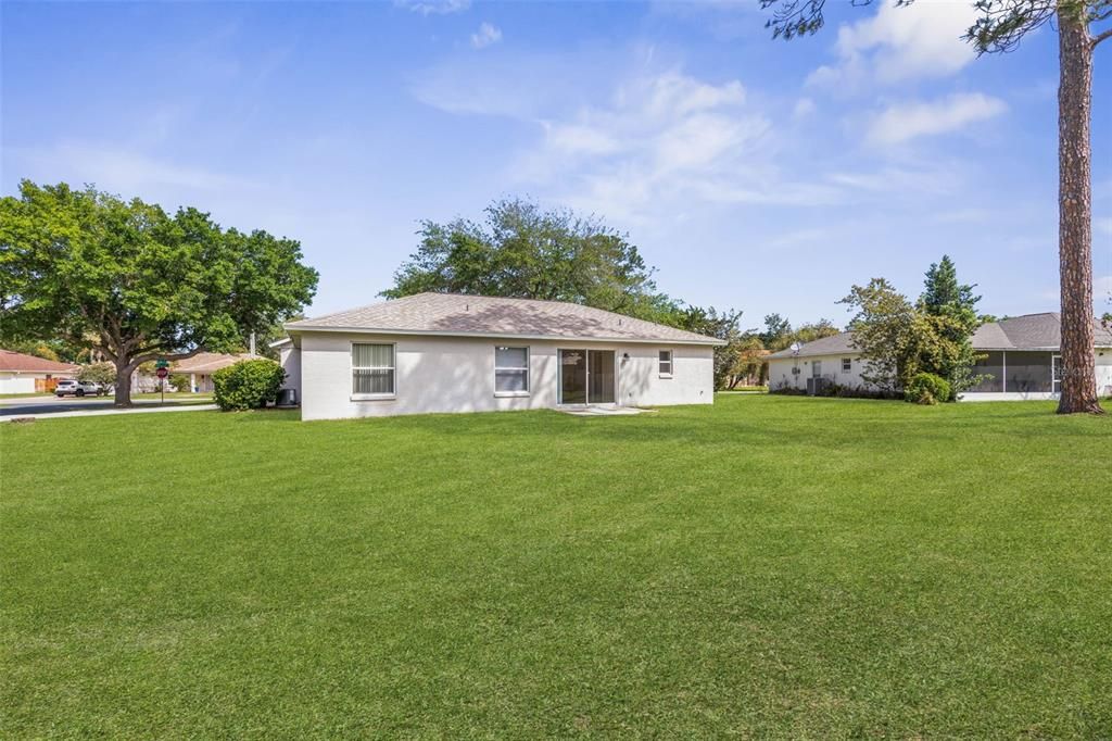 Activo con contrato: $269,000 (3 camas, 2 baños, 1534 Pies cuadrados)