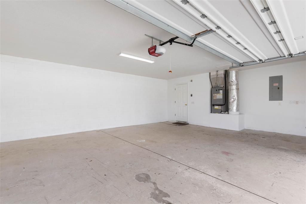 Activo con contrato: $269,000 (3 camas, 2 baños, 1534 Pies cuadrados)